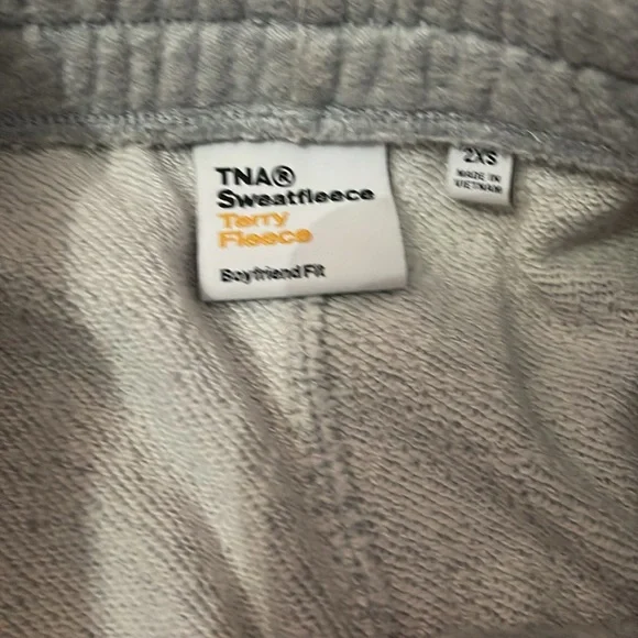 Aritzia sweats - Picture 3 of 4